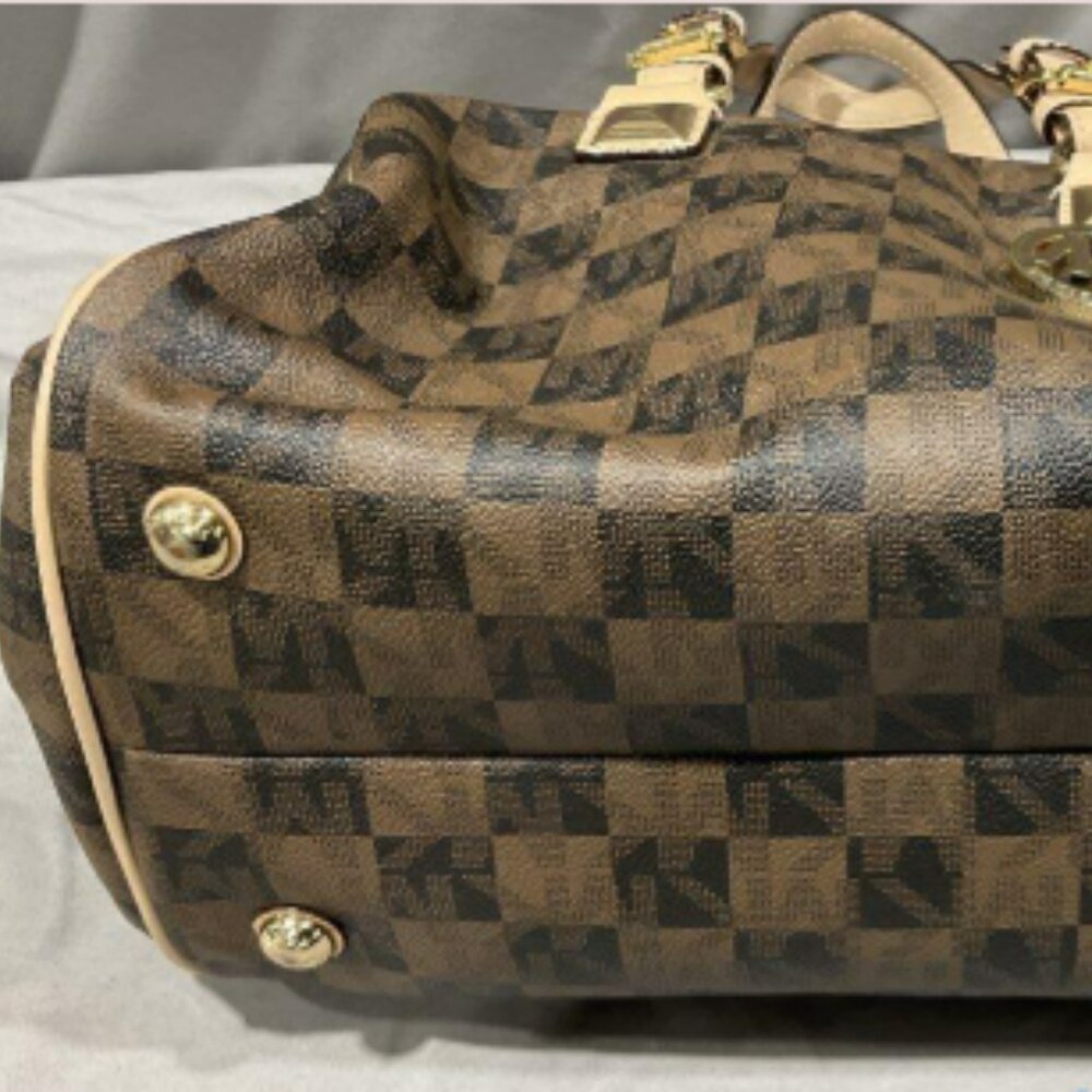 Used MICHAEL KORS Checkerboard GREYSON SATCHEL BAG - Picture 4 of 12